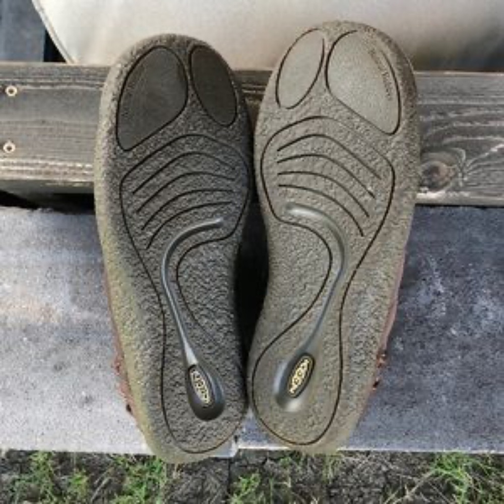 Keen - Picture 2 of 4